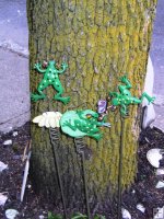 Bouncy Frogs Yard Stakes Bouncy Frogs Yard Stakes