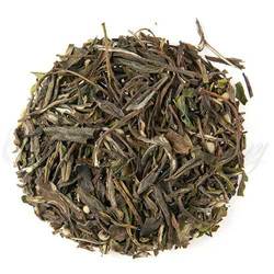 Light rose with astringent cherry notes. Natural white tea character abounds.